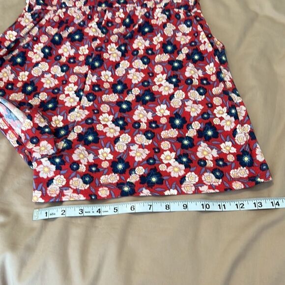 Spoiled szM red/blue flowered romper w/small opening in front & keyhole back GUC - Picture 11 of 11